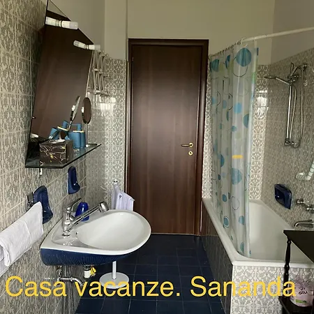 Δωμάτια σε οικογενειακή κατοικία Casa Sananda A