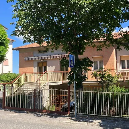 Kwatera prywatna Casa Sananda A *